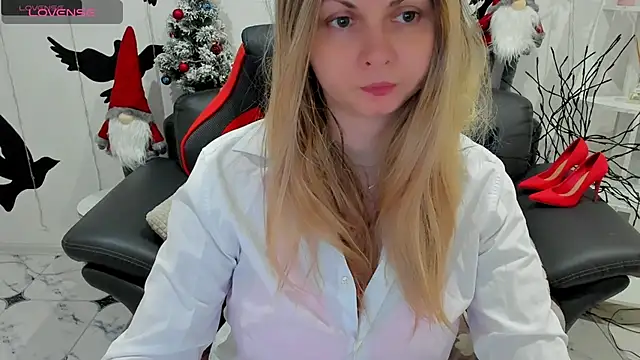 SmilingEmily  online show from January 4, 2025, 7:13 am