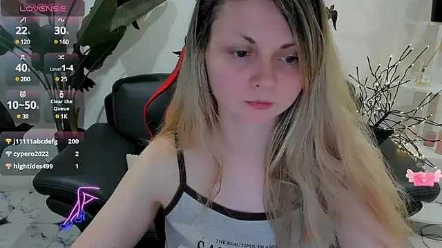 SmilingEmily  online show from January 18, 2025, 7:59 am