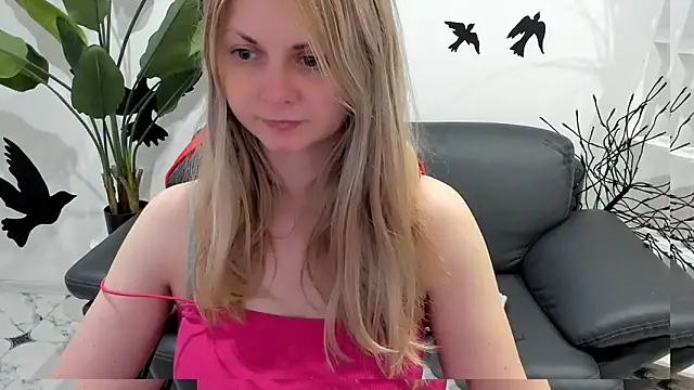 SmilingEmily  online show from January 29, 2025, 7:25 am