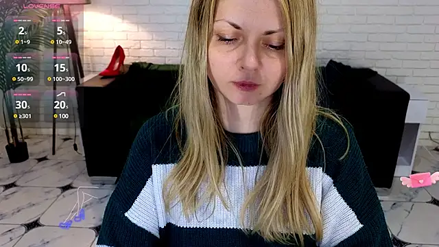 SmilingEmily  online show from March 4, 2025, 10:46 am