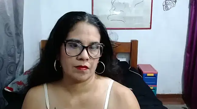Snapshot of Mistresskloe01 chatting on December 2, 2024, 12:40 pm Mistresskloe01 online show from December 2, 2024, 12:40 pm