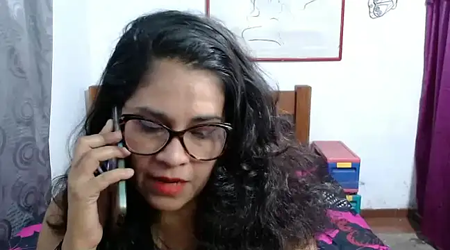 Snapshot of Mistresskloe01 chatting on December 5, 2024, 12:55 pm Mistresskloe01 online show from December 5, 2024, 12:55 pm