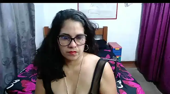 Snapshot of Mistresskloe01 chatting on December 12, 2024, 12:44 pm Mistresskloe01 online show from December 12, 2024, 12:44 pm