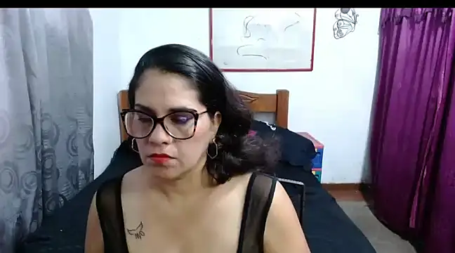 Snapshot of Mistresskloe01 chatting on December 16, 2024, 1:11 pm Mistresskloe01 online show from December 16, 2024, 1:11 pm