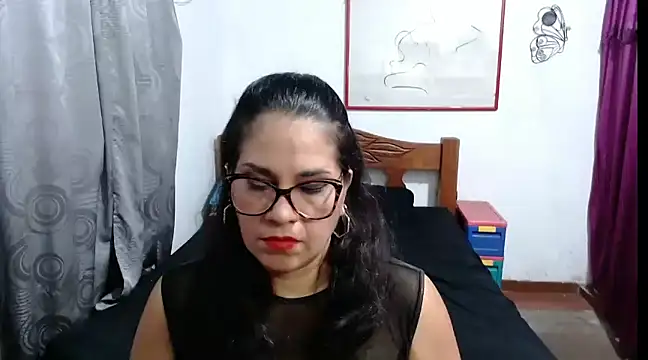 Snapshot of Mistresskloe01 chatting on January 8, 2025, 12:47 pm Mistresskloe01 online show from January 8, 2025, 12:47 pm