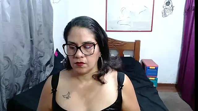 Snapshot of Mistresskloe01 chatting on February 15, 2025, 12:43 pm Mistresskloe01 online show from February 15, 2025, 12:43 pm