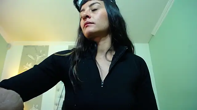 Snapshot of Naughty_Kittenm chatting on January 7, 2025, 2:30 pm Naughty Kittenm online show from January 7, 2025, 2:30 pm