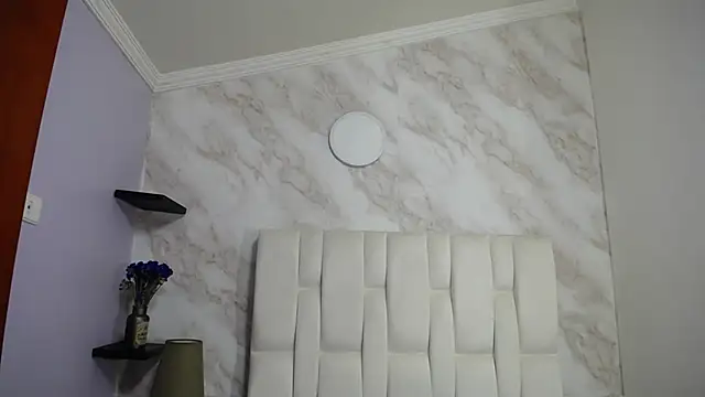 Snapshot of Naughty_Kittenm chatting on February 6, 2025, 10:26 am Naughty Kittenm online show from February 6, 2025, 10:26 am