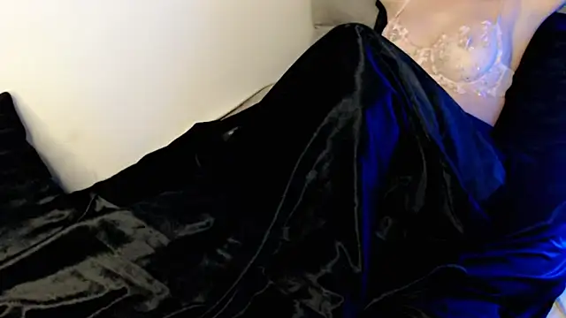 hotmask online show from March 14, 2026, 7:52 pm