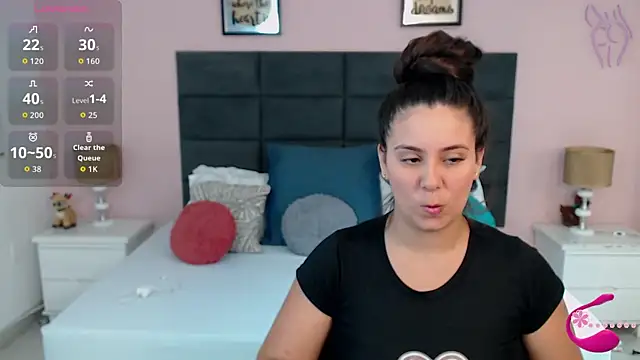 Snapshot of MadisonJenner chatting on October 1, 2025, 1:50 pm MadisonJenner online show from October 1, 2025, 1:50 pm