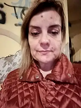 Snapshot of Sunbelxx chatting on February 22, 2025, 7:03 pm Sunbelxx online show from February 22, 2025, 7:03 pm