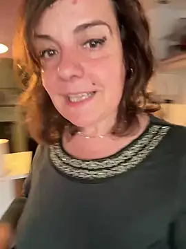 Sunbelxx online show from May 6, 2026, 7:46 am