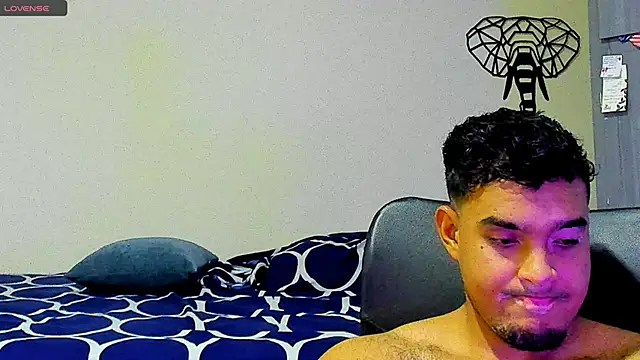 Big furry bear13 online show from February 5, 2025, 6:35 am