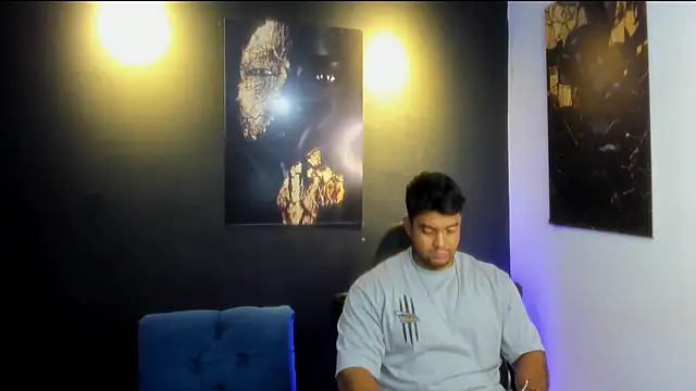 Big furry bear13 online show from December 3, 2025, 6:43 am