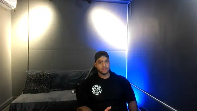 Big furry bear13 online show from December 15, 2025, 5:23 am