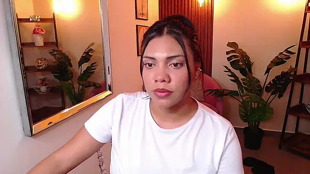 angela santana  online show from December 21, 2024, 12:20 am