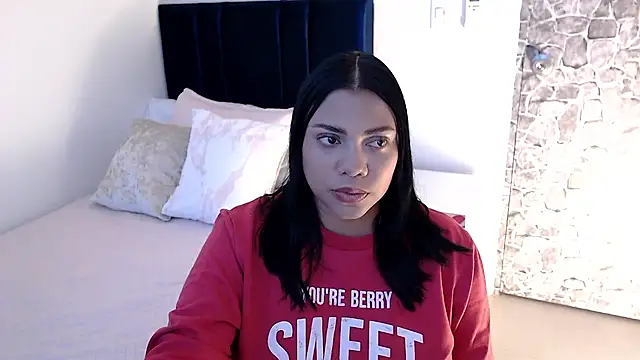 Snapshot of angela_santana_ chatting on September 19, 2025, 6:30 pm angela santana  online show from September 19, 2025, 6:30 pm