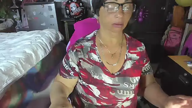 Mrs mommy  online show from November 5, 2025, 11:05 pm