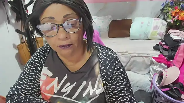 Mrs mommy  online show from June 7, 2026, 10:02 pm
