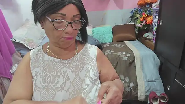 Mrs mommy  online show from June 15, 2026, 7:05 pm