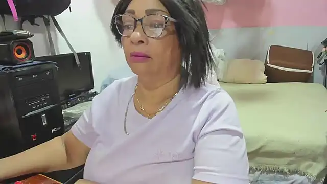 Mrs mommy  online show from July 20, 2026, 8:11 pm