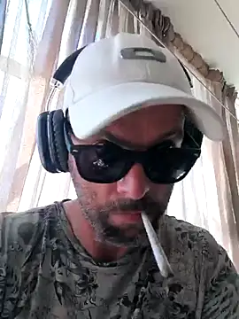 Makemecomin20min online show from February 23, 2026, 11:40 am