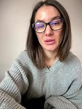 HotXMom online show from January 12, 2026, 7:57 am