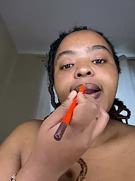 Linahlove online show from July 11, 2026, 10:07 am