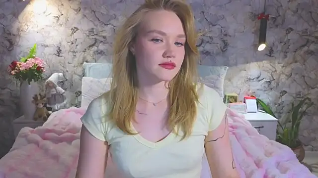 Aurora Golden1 online show from February 5, 2026, 3:27 pm