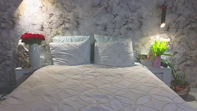 Aurora Golden1 online show from March 13, 2026, 1:23 am