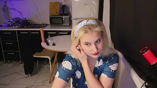 MertyXX online show from February 7, 2026, 10:13 pm