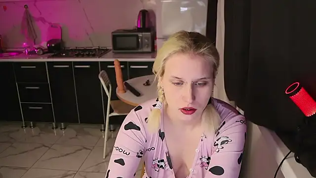 MertyXX online show from February 8, 2026, 10:24 pm