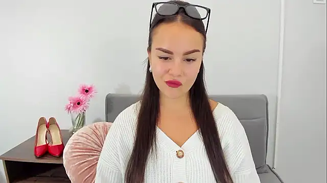 Snapshot of KendalNew chatting on September 30, 2025, 4:12 pm KendalNew online show from September 30, 2025, 4:12 pm