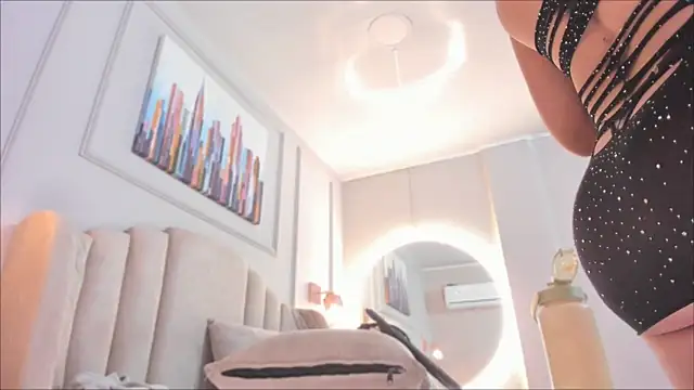 lia ass  online show from December 12, 2024, 2:22 pm
