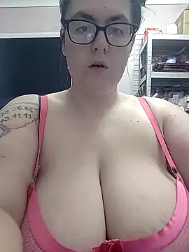 CummingStars98 online show from December 18, 2025, 9:37 am