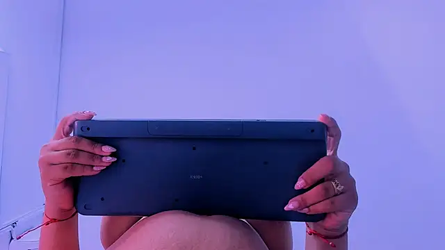 SheylaBakerr online show from January 7, 2025, 2:08 pm