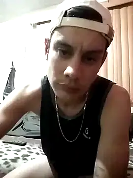 chicovergudo27 online show from November 2, 2025, 10:23 pm