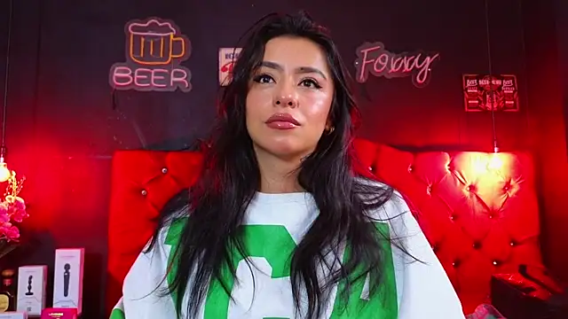 Snapshot of foxxy_nasty chatting on October 20, 2025, 5:02 pm foxxy nasty online show from October 20, 2025, 5:02 pm