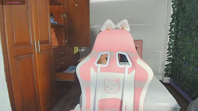 emmars  online show from November 5, 2025, 12:16 pm