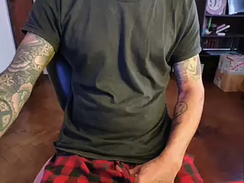 Snapshot of rumplstink chatting on October 27, 2025, 8:02 pm rumplstink online show from October 27, 2025, 8:02 pm