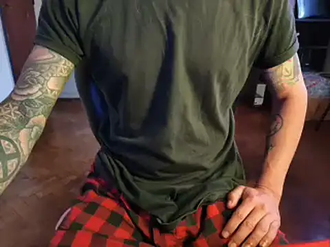 Snapshot of rumplstink chatting on October 28, 2025, 8:44 pm rumplstink online show from October 28, 2025, 8:44 pm