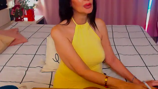 Snapshot of shannon4u chatting on December 30, 2024, 9:19 pm shannon4u online show from December 30, 2024, 9:19 pm