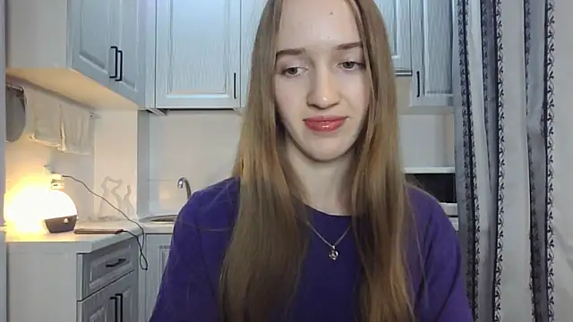 leslie my lovee online show from October 2, 2025, 7:21 pm