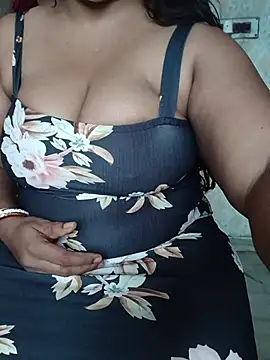Ivy-09 online show from April 23, 2026, 6:25 am