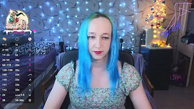 Snapshot of TheTrixy chatting on January 17, 2026, 12:43 pm TheTrixy online show from January 17, 2026, 12:43 pm