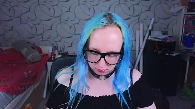 TheTrixy online show from June 13, 2026, 2:20 am