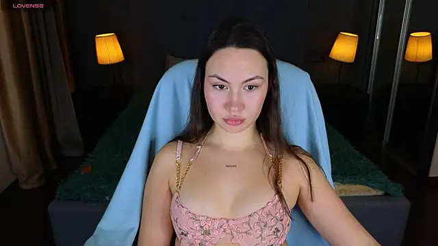 GIGI BENNET online show from January 20, 2025, 5:15 am