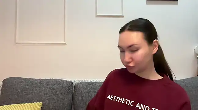 GIGI BENNET online show from March 6, 2025, 5:35 am