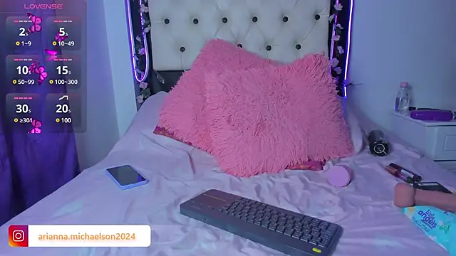 AriannaMichaelson online show from February 11, 2025, 6:08 am