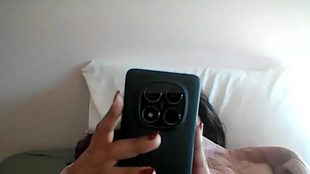 ArisaGonzalez online show from January 18, 2026, 11:36 am